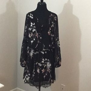 Gorgeous NWT WHBM Lace Trim 12 Dress w/slip